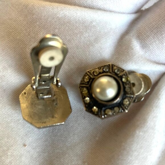 Vintage Faux Pearl Clip On Earrings Coro Richelieu Rhinestones 4 Pr Retro Preppy - Picture 4 of 16